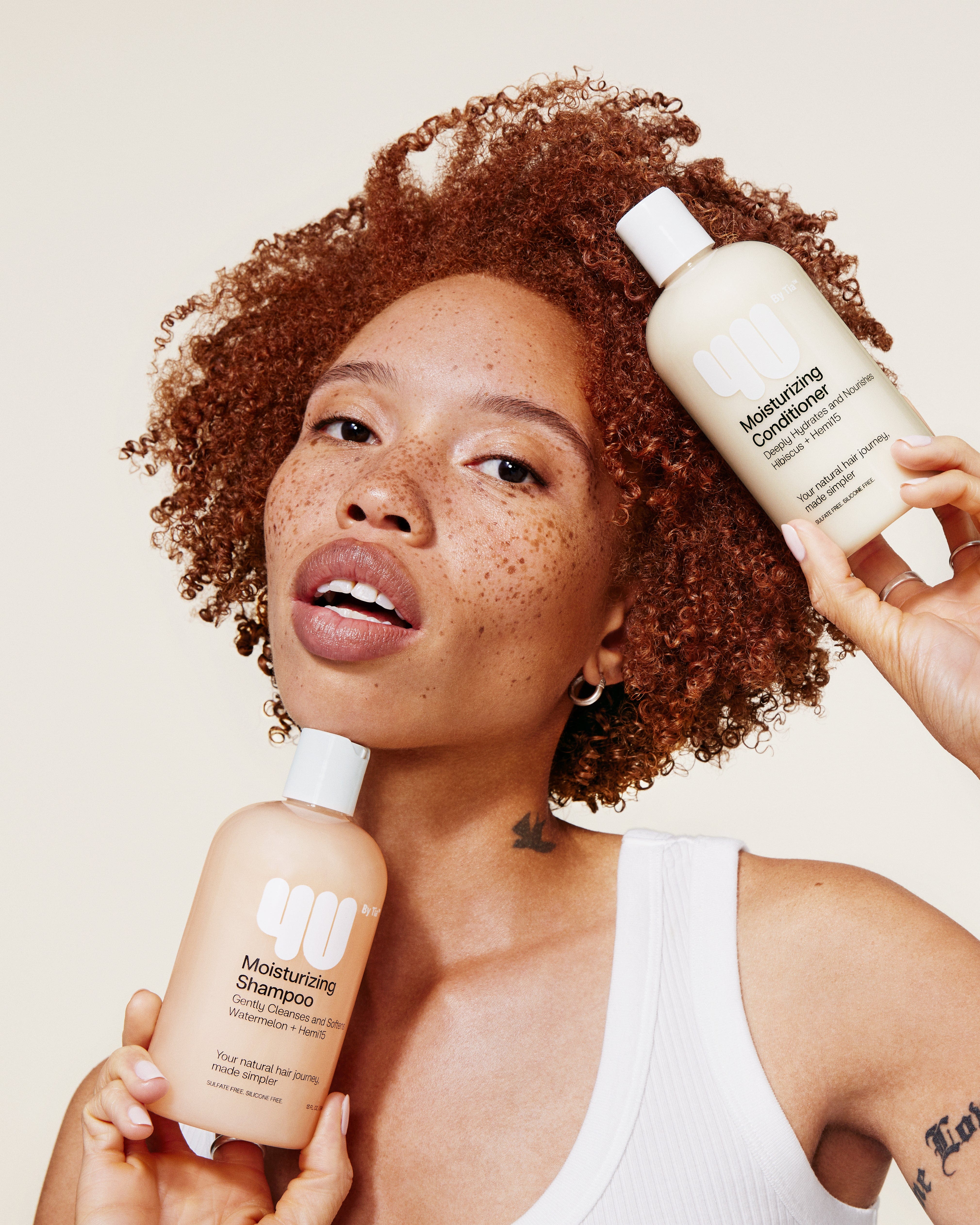 Moisturizing Conditioner with Hibiscus and Hemi15 - 4U by Tia - 4U